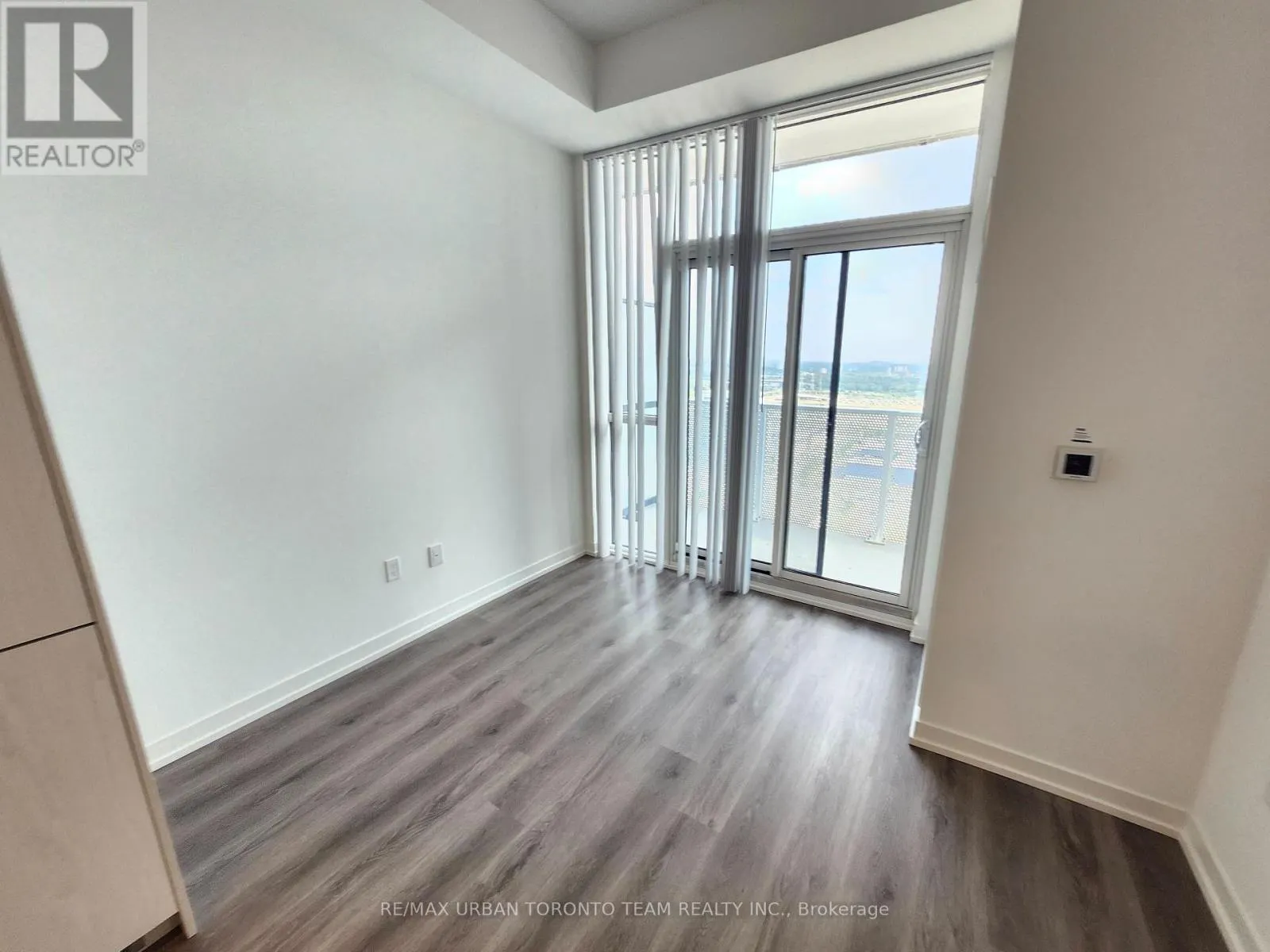 3111 - 28 INTERCHANGE WAY