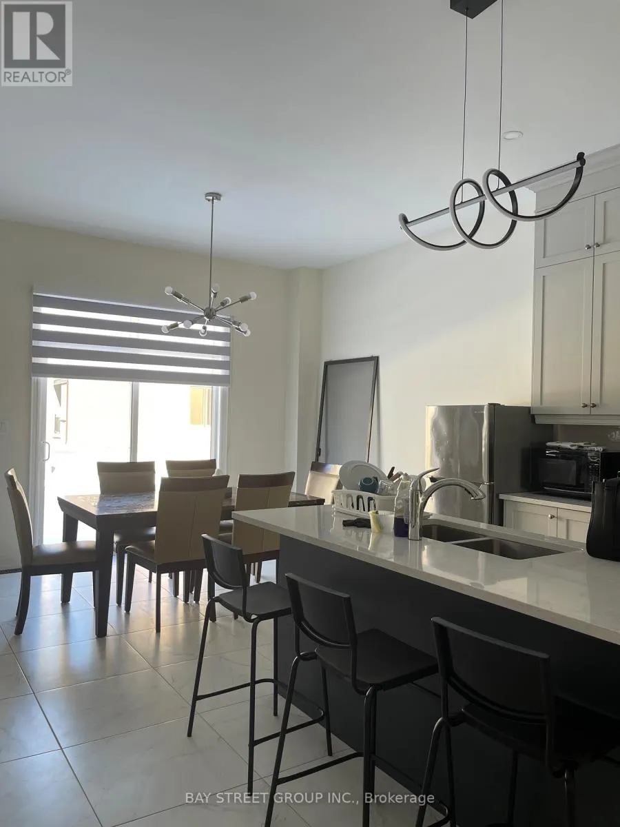 ROOM - 56 BUD LEGGETT CRES CRESCENT