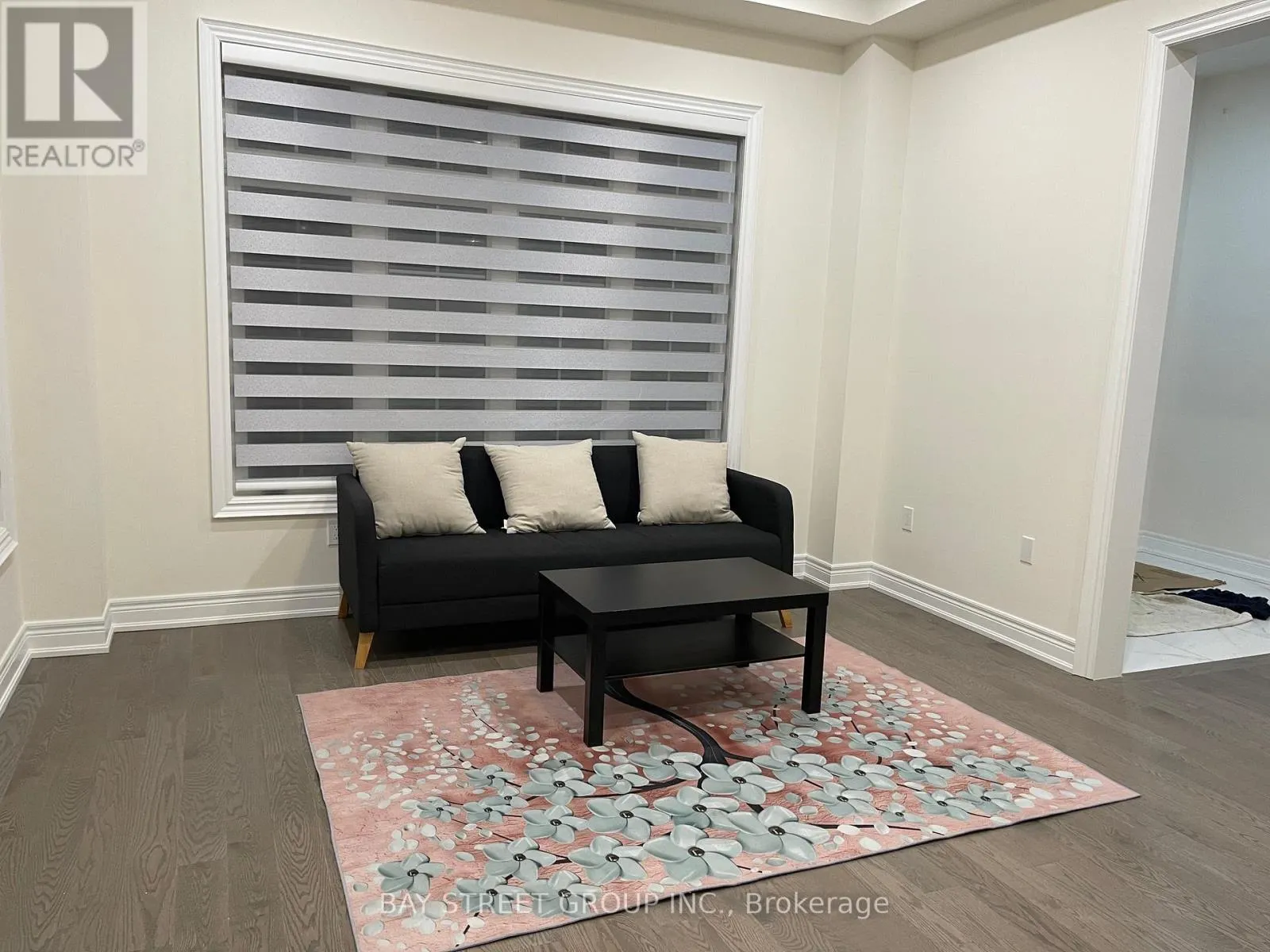 ROOM - 56 BUD LEGGETT CRES CRESCENT