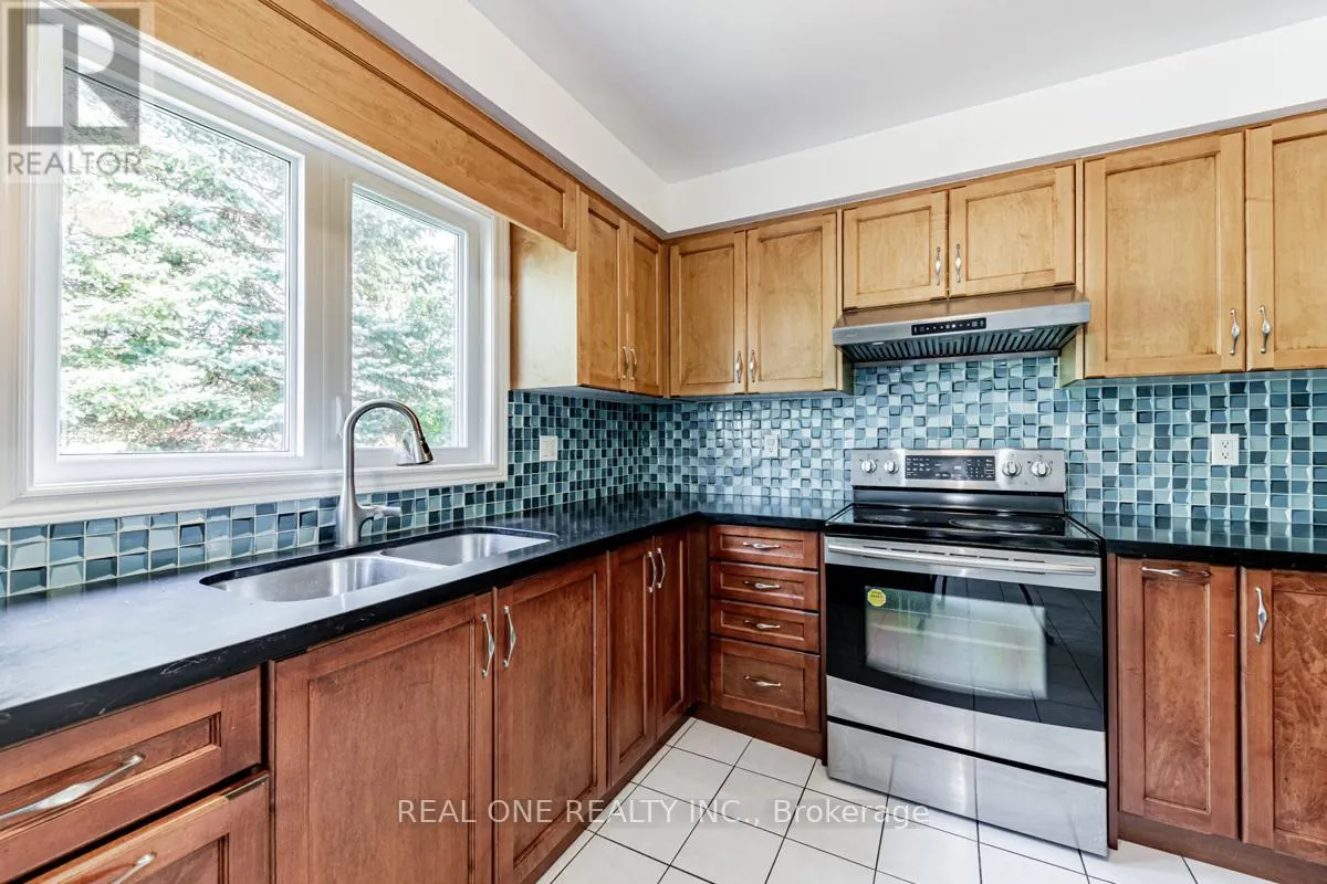 59 PINE BOUGH MANOR