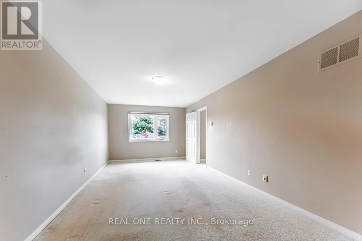 59 PINE BOUGH MANOR