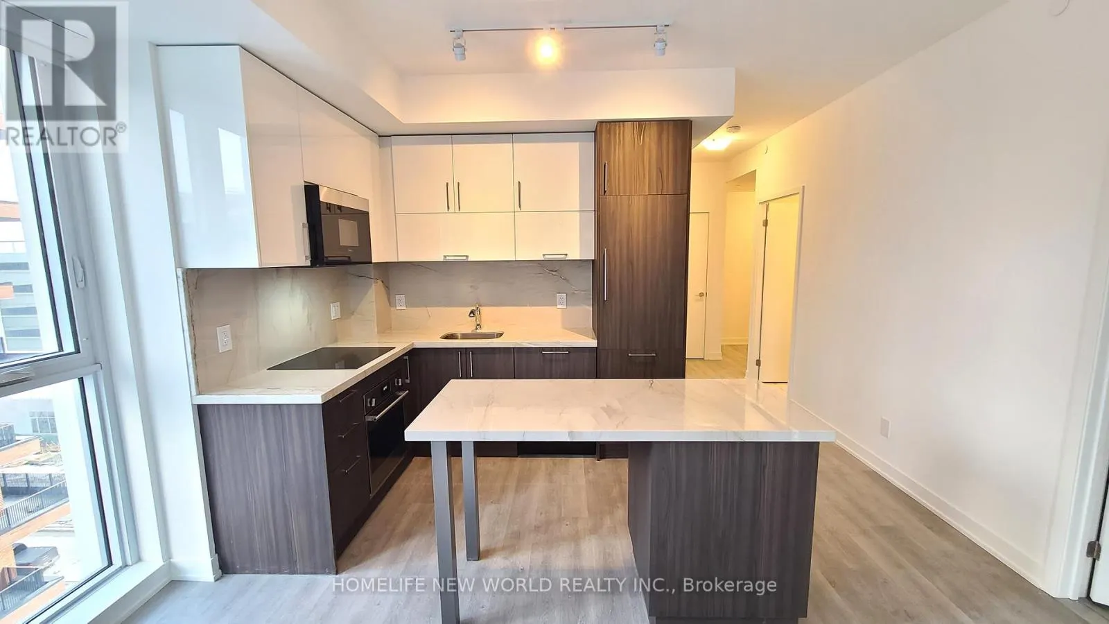 910 - 8119 BIRCHMOUNT ROAD