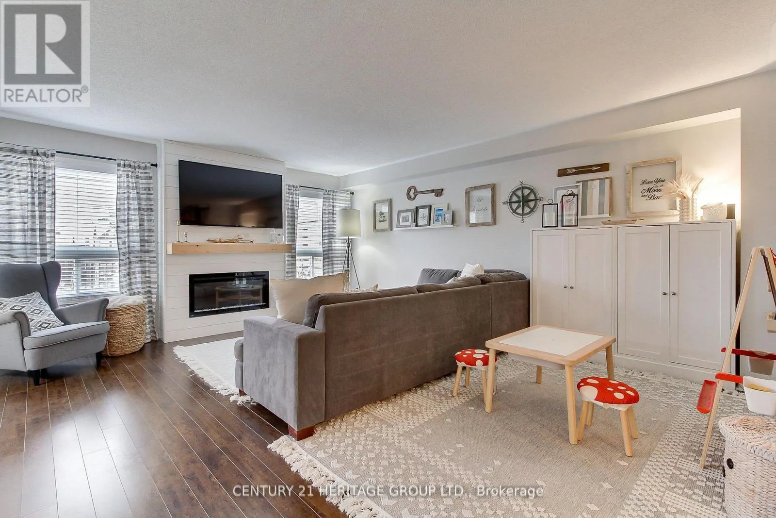 114 FARIS STREET
