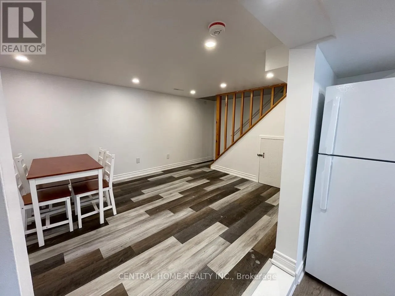 755 BOTANY HILL CRESCENT
