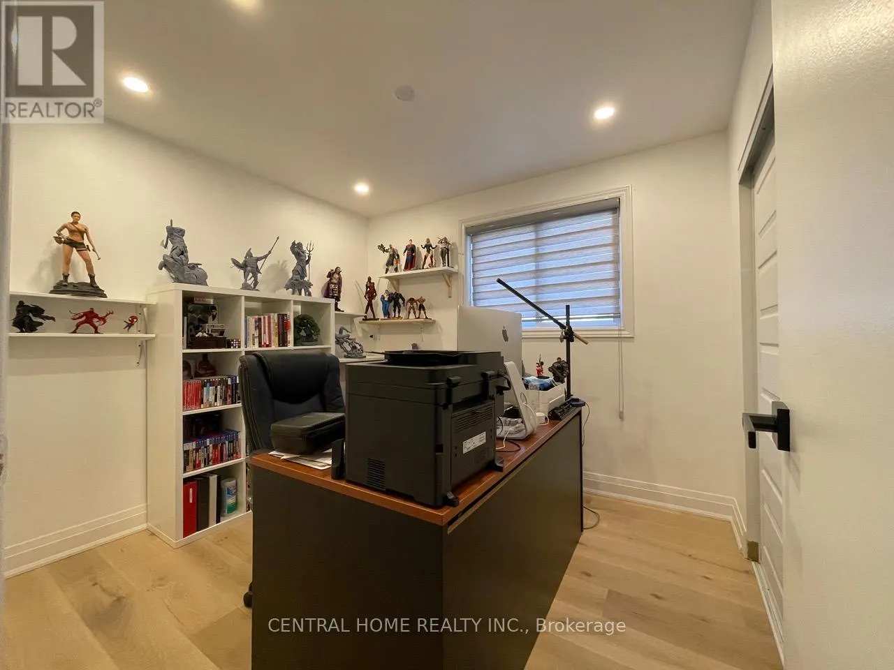 755 BOTANY HILL CRESCENT