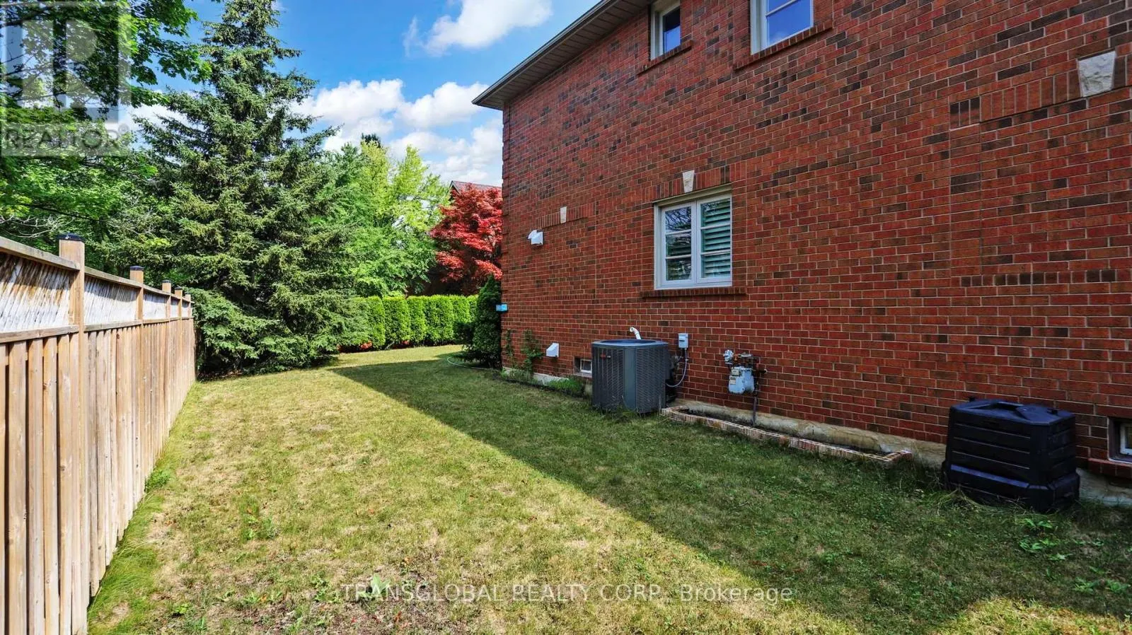 458 BEVERLEY GLEN BOULEVARD