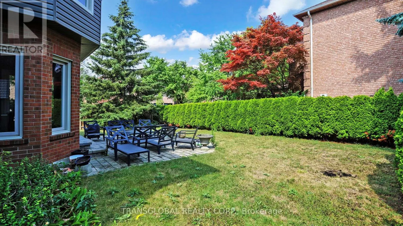 458 BEVERLEY GLEN BOULEVARD