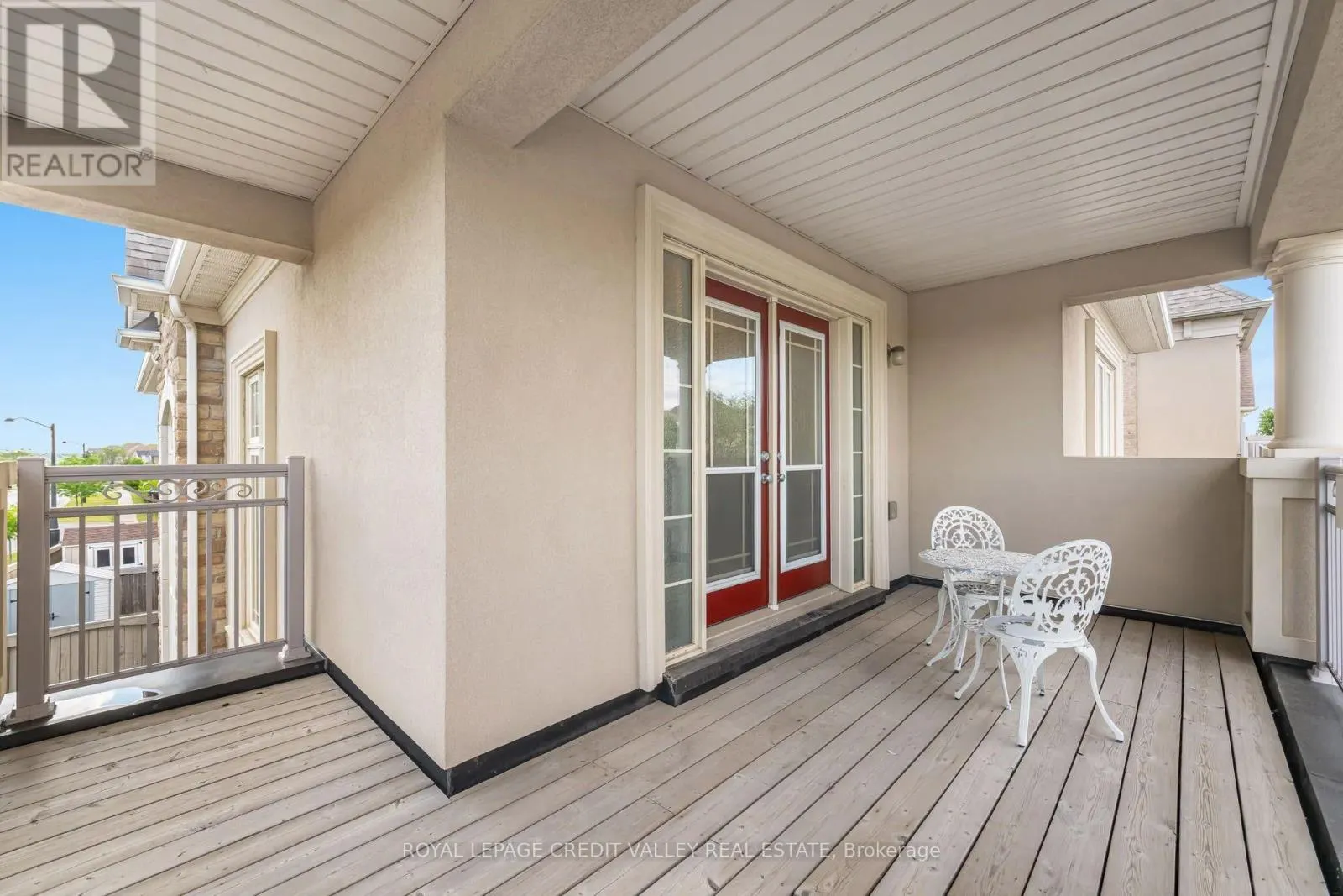 2 IRONSIDE DRIVE
