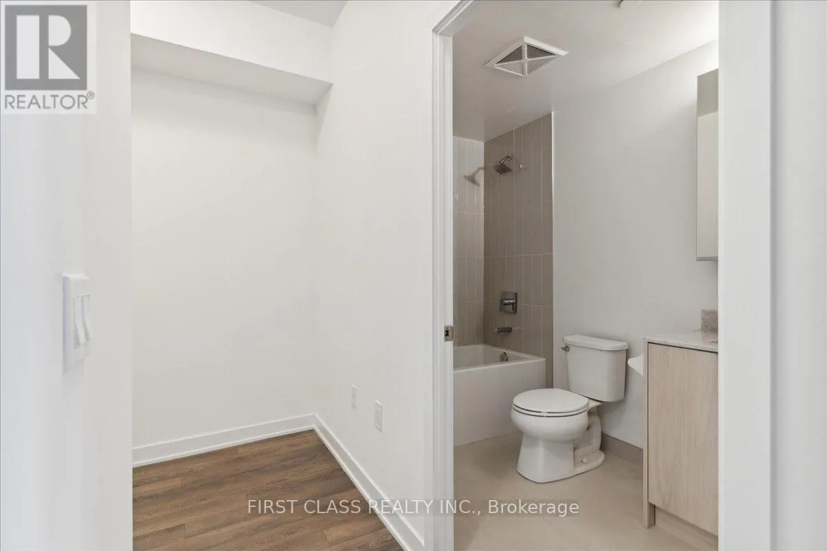403 - 100 EAGLE ROCK WAY