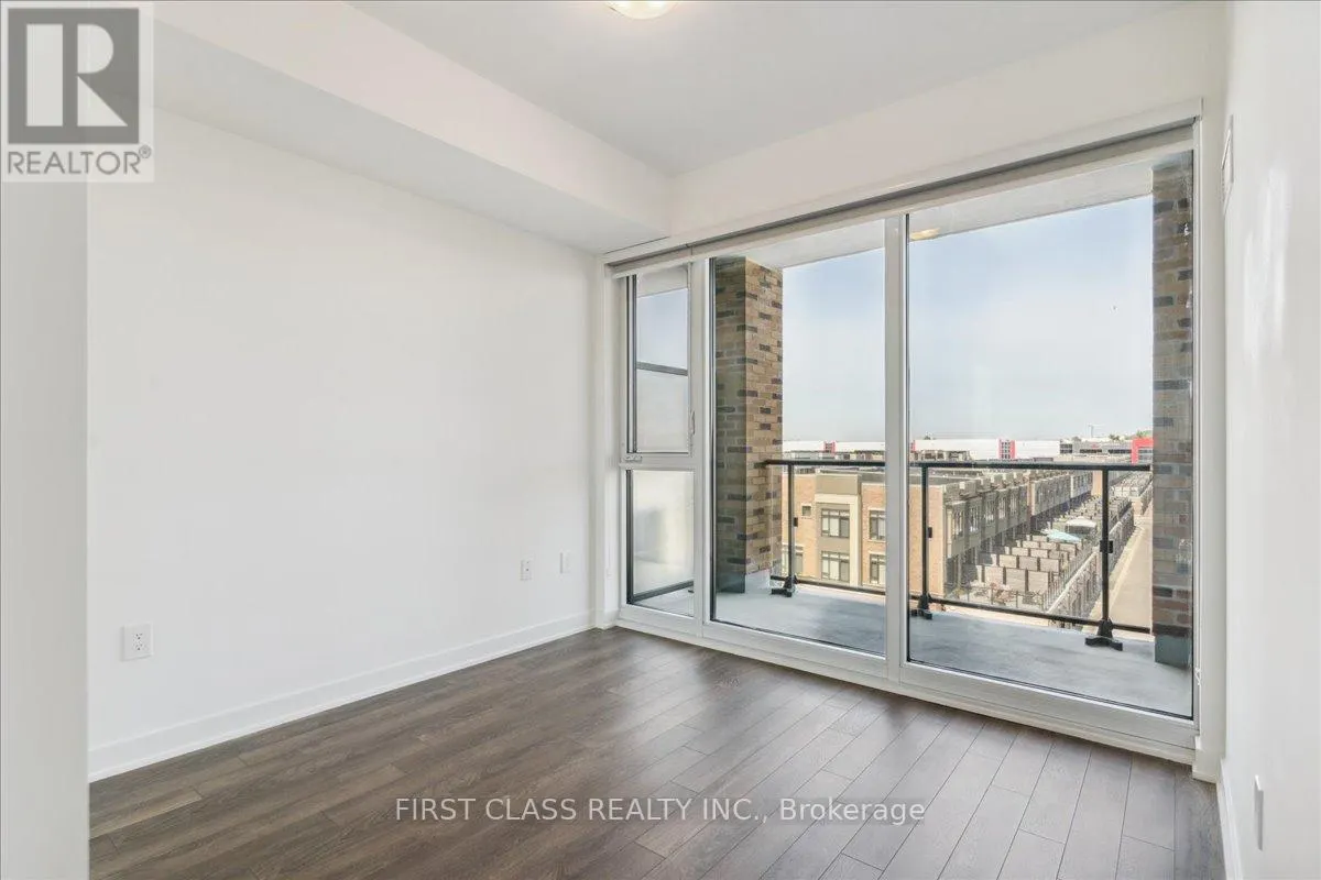 403 - 100 EAGLE ROCK WAY
