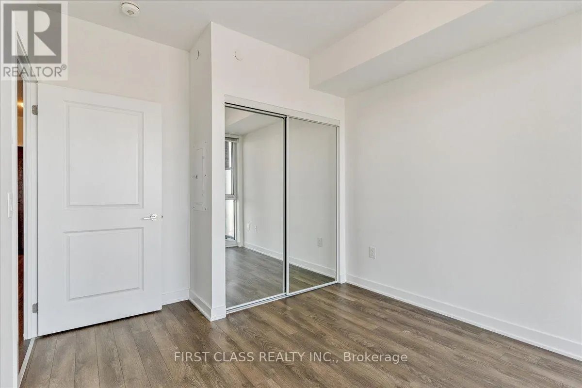 403 - 100 EAGLE ROCK WAY