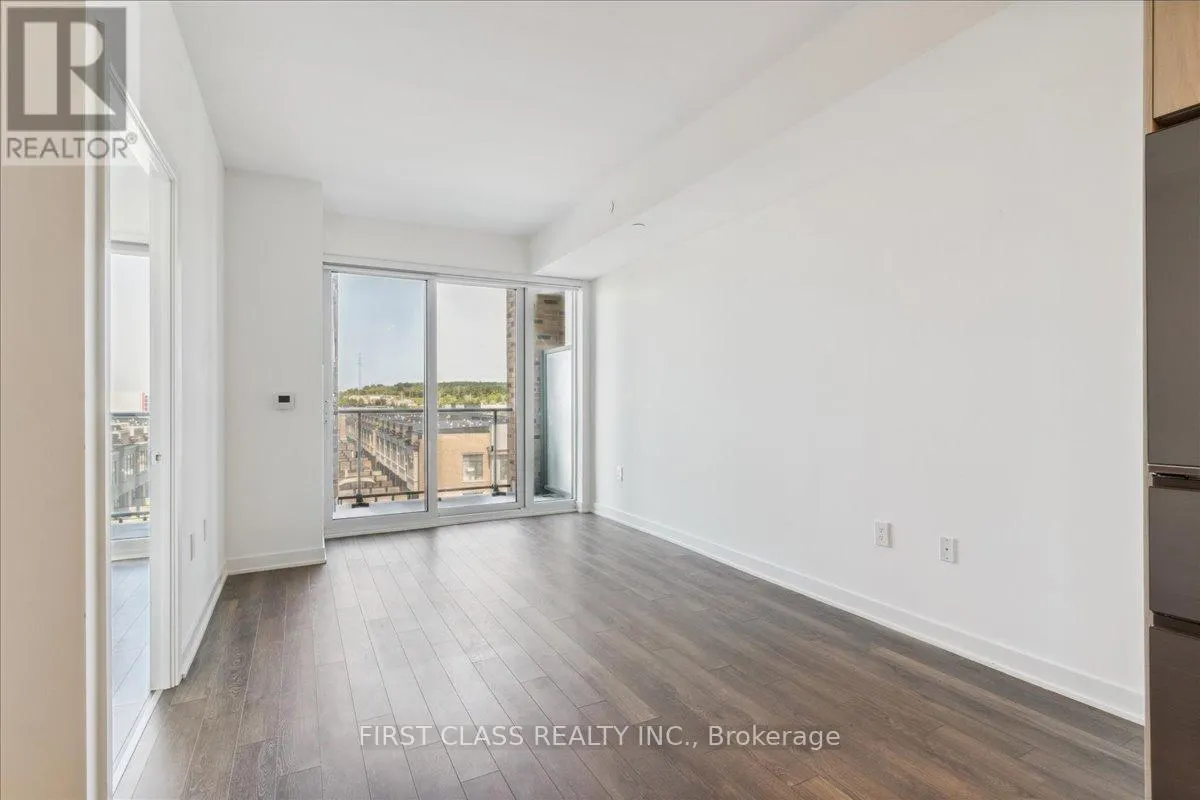 403 - 100 EAGLE ROCK WAY