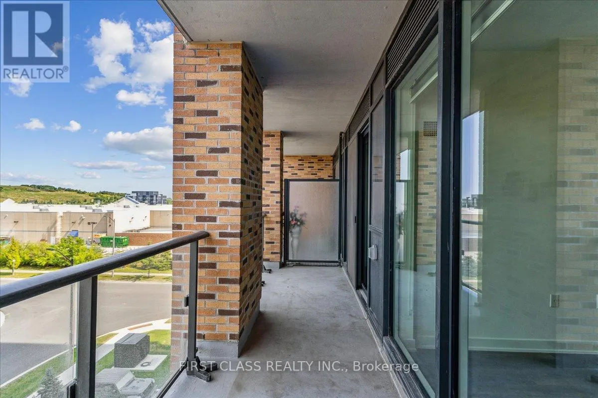 403 - 100 EAGLE ROCK WAY