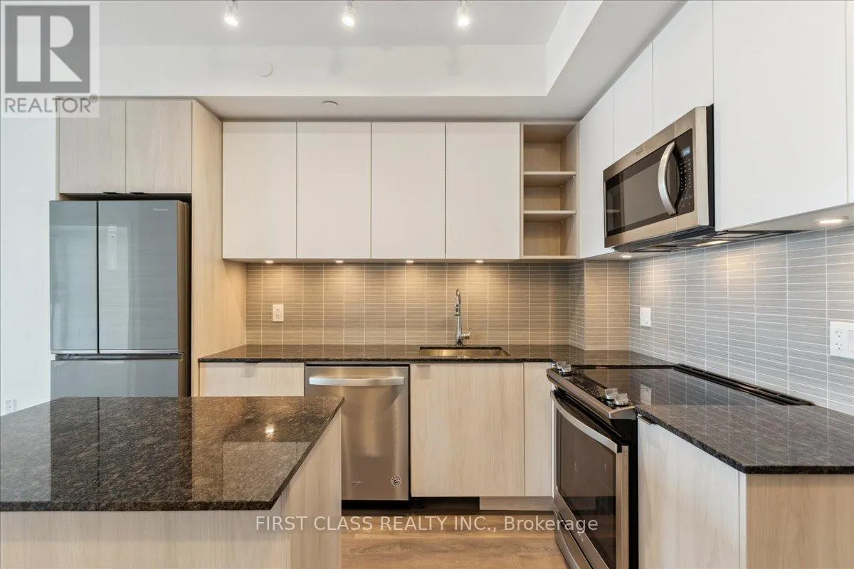 403 - 100 EAGLE ROCK WAY