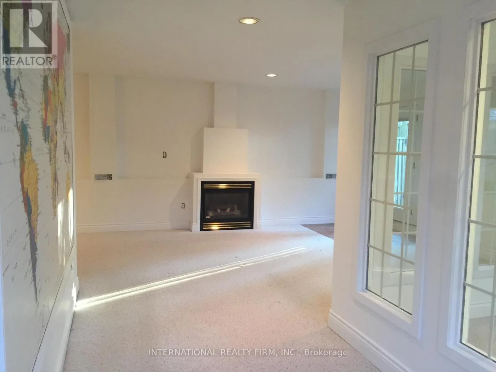 276 SHERIDAN COURT