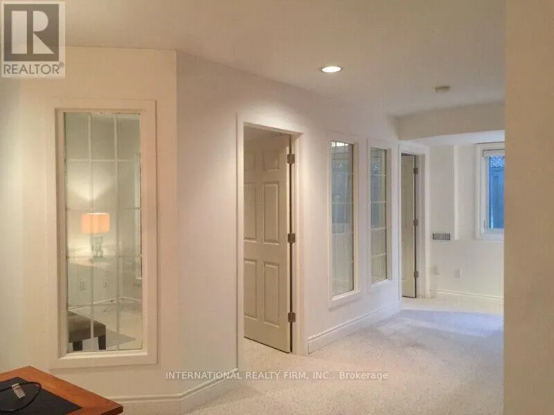 276 SHERIDAN COURT