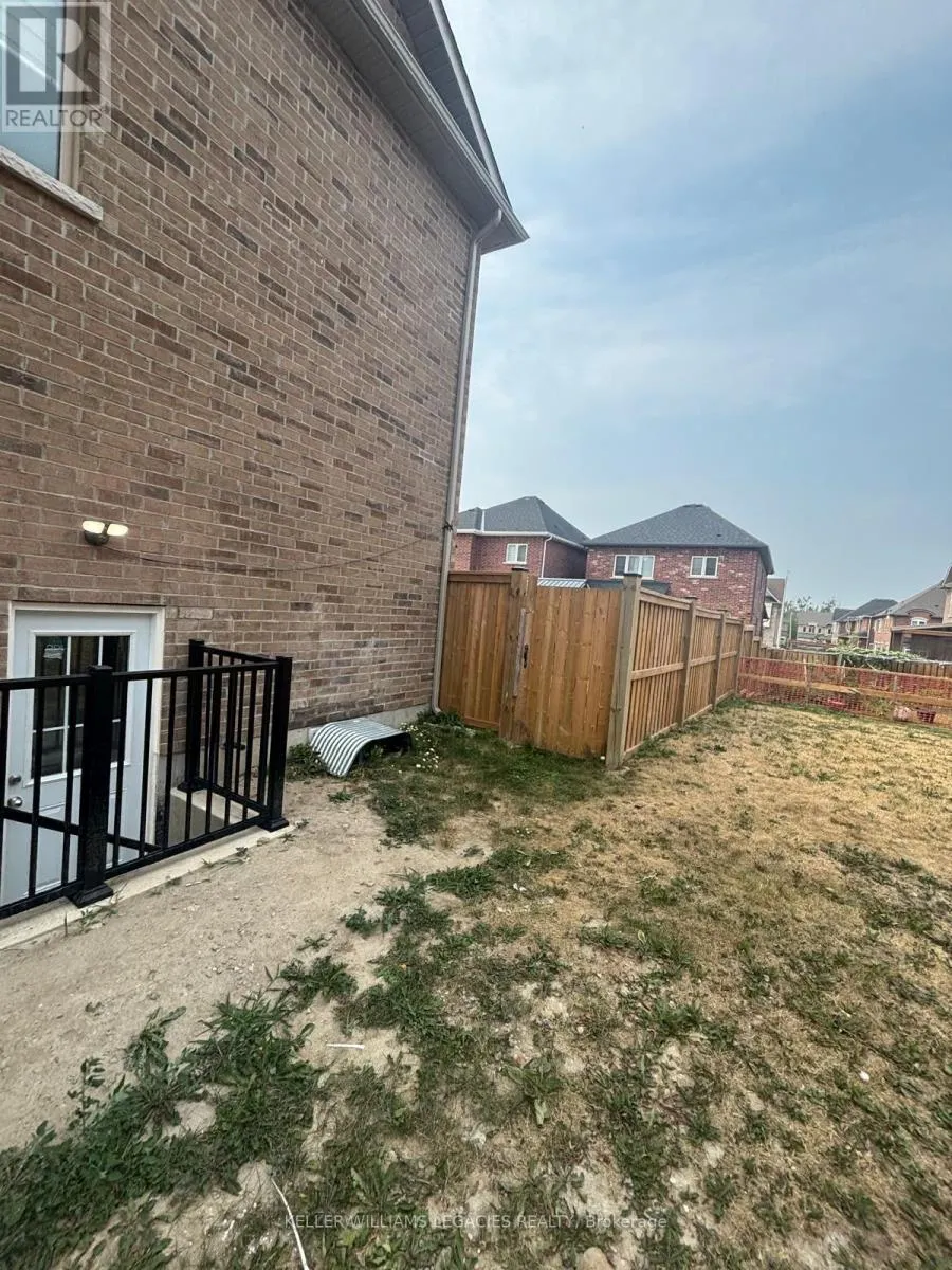 2300 GRAINGER LOOP