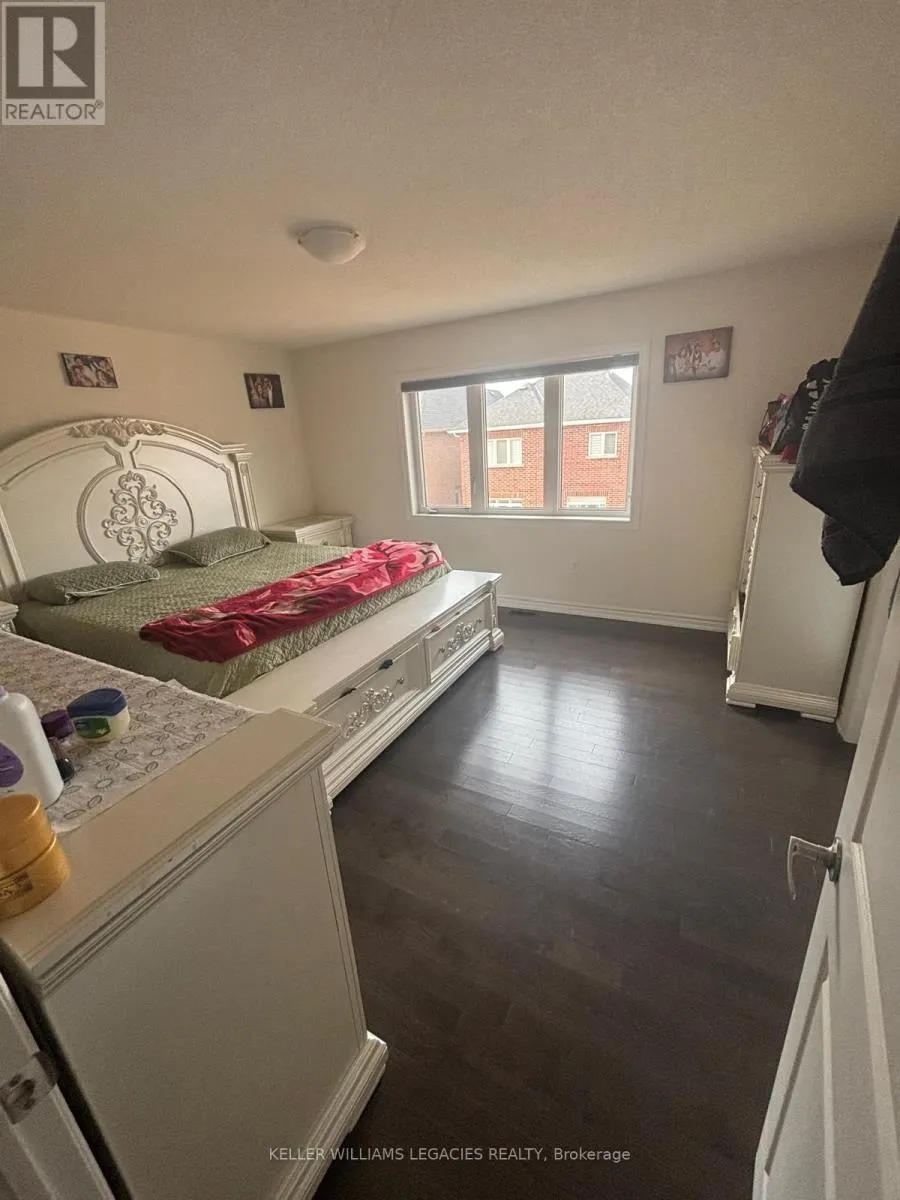 2300 GRAINGER LOOP