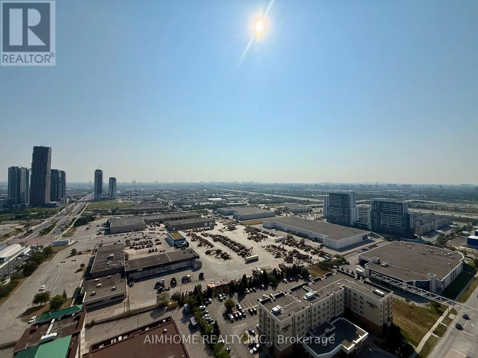 3207 - 28 INTERCHANGE WAY