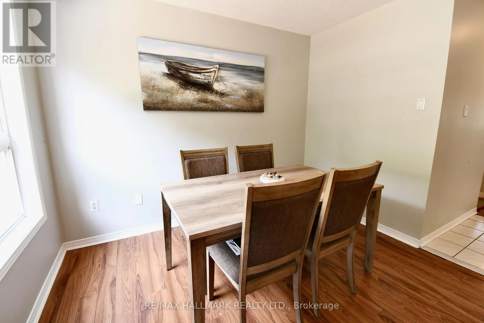 24 GLENORA PLACE