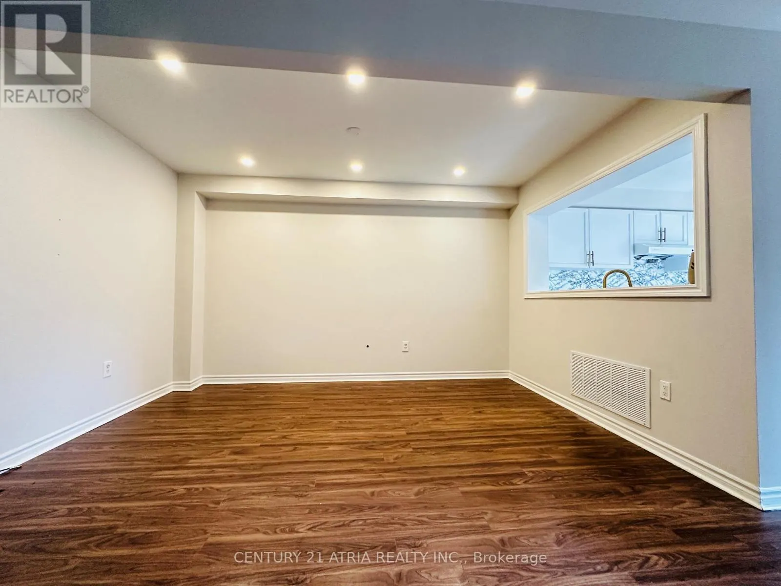 73 SILVERDART CRESCENT