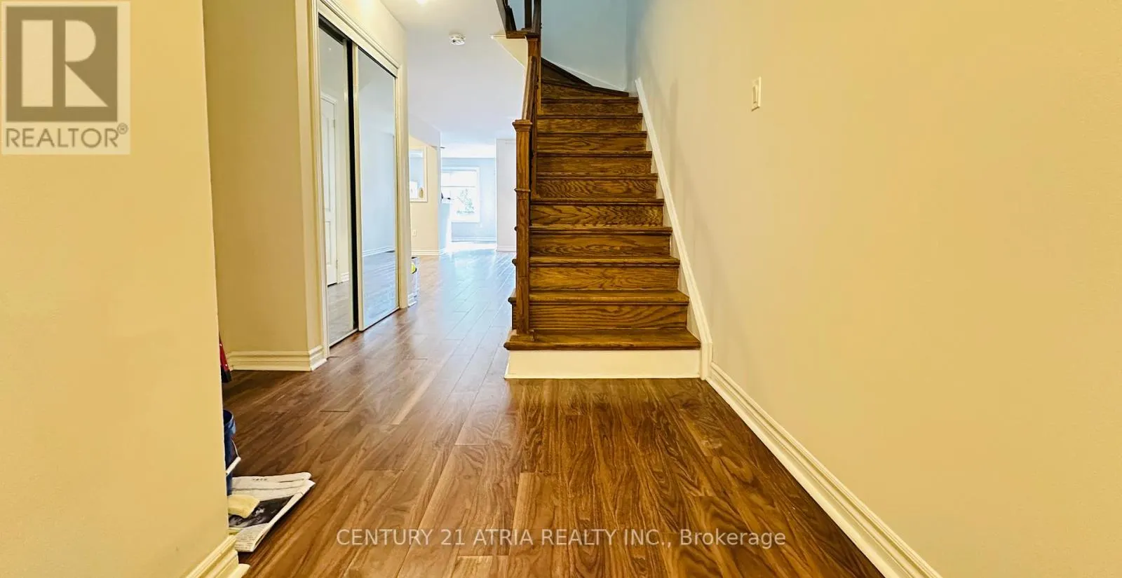 73 SILVERDART CRESCENT