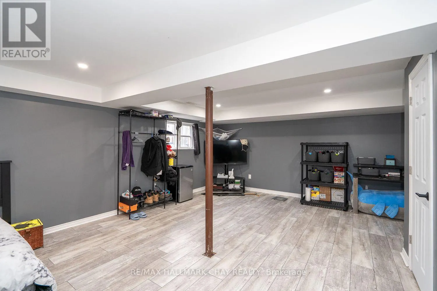 17 RILEY ROAD