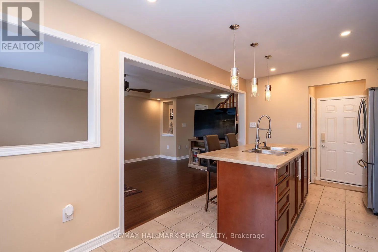 17 RILEY ROAD