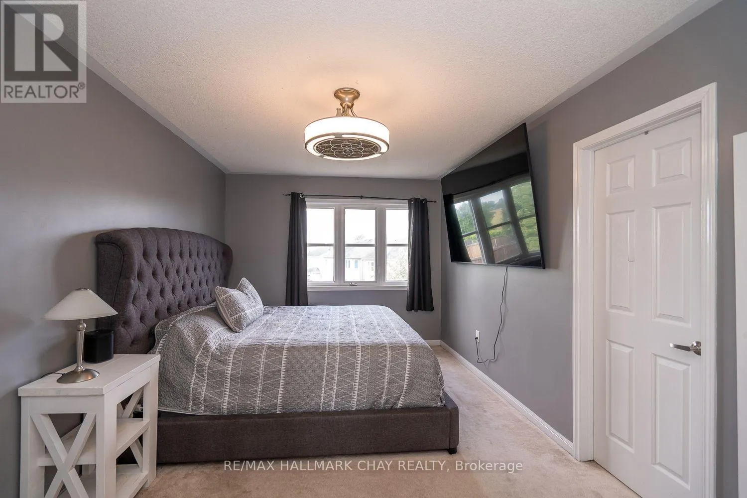 17 RILEY ROAD