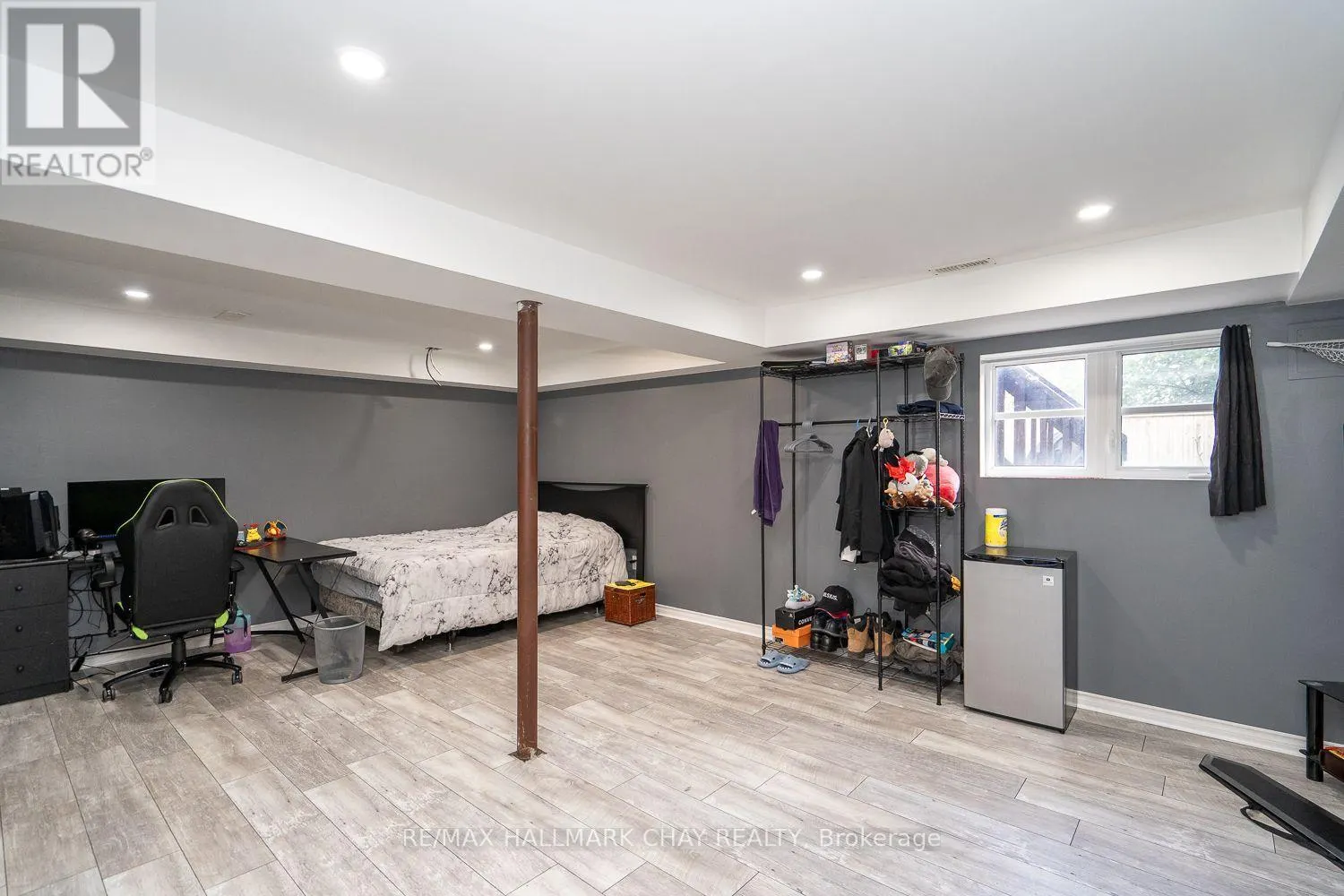 17 RILEY ROAD