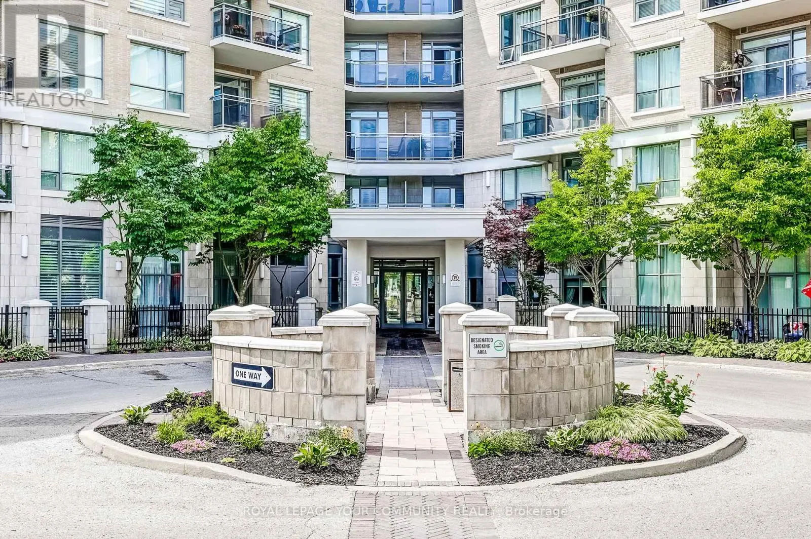 306 - 111 CIVIC SQUARE GATE