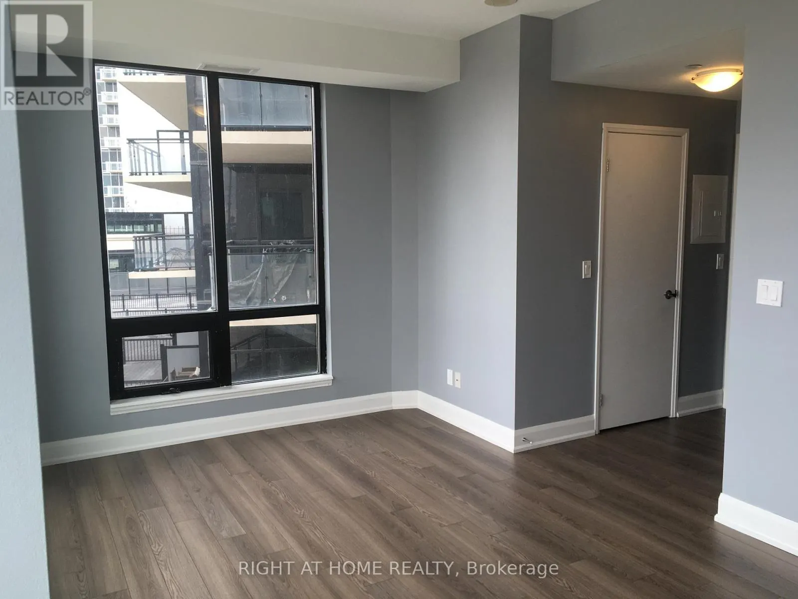 12 - 2910 HIGHWAY NO, 7 ROAD W