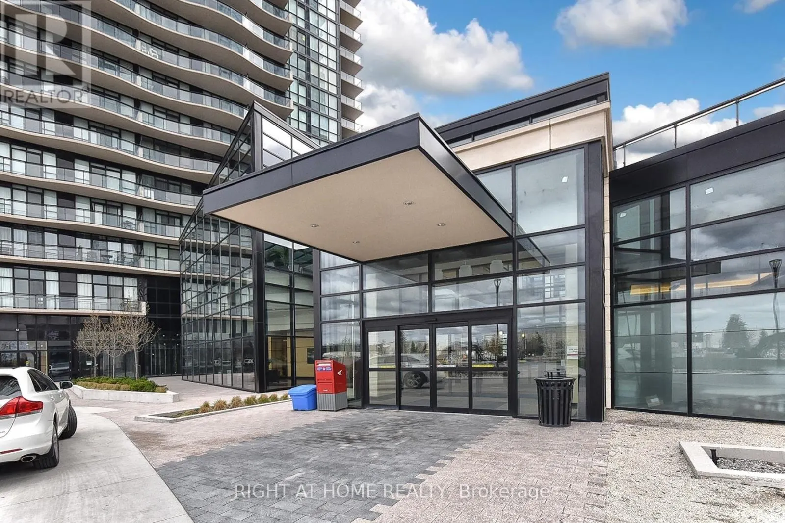 12 - 2910 HIGHWAY NO, 7 ROAD W