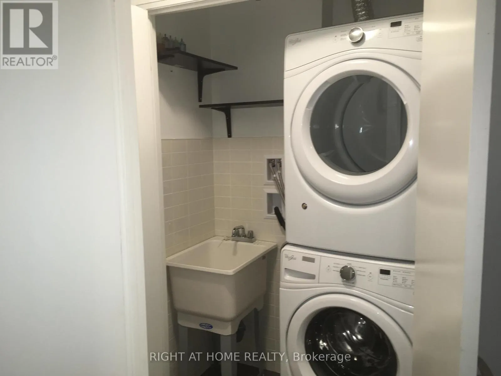 12 - 2910 HIGHWAY NO, 7 ROAD W