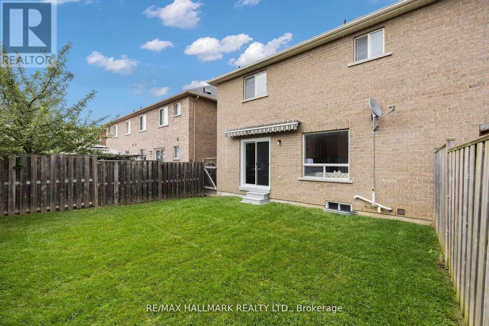 83 MATTHEW BOYD CRESCENT