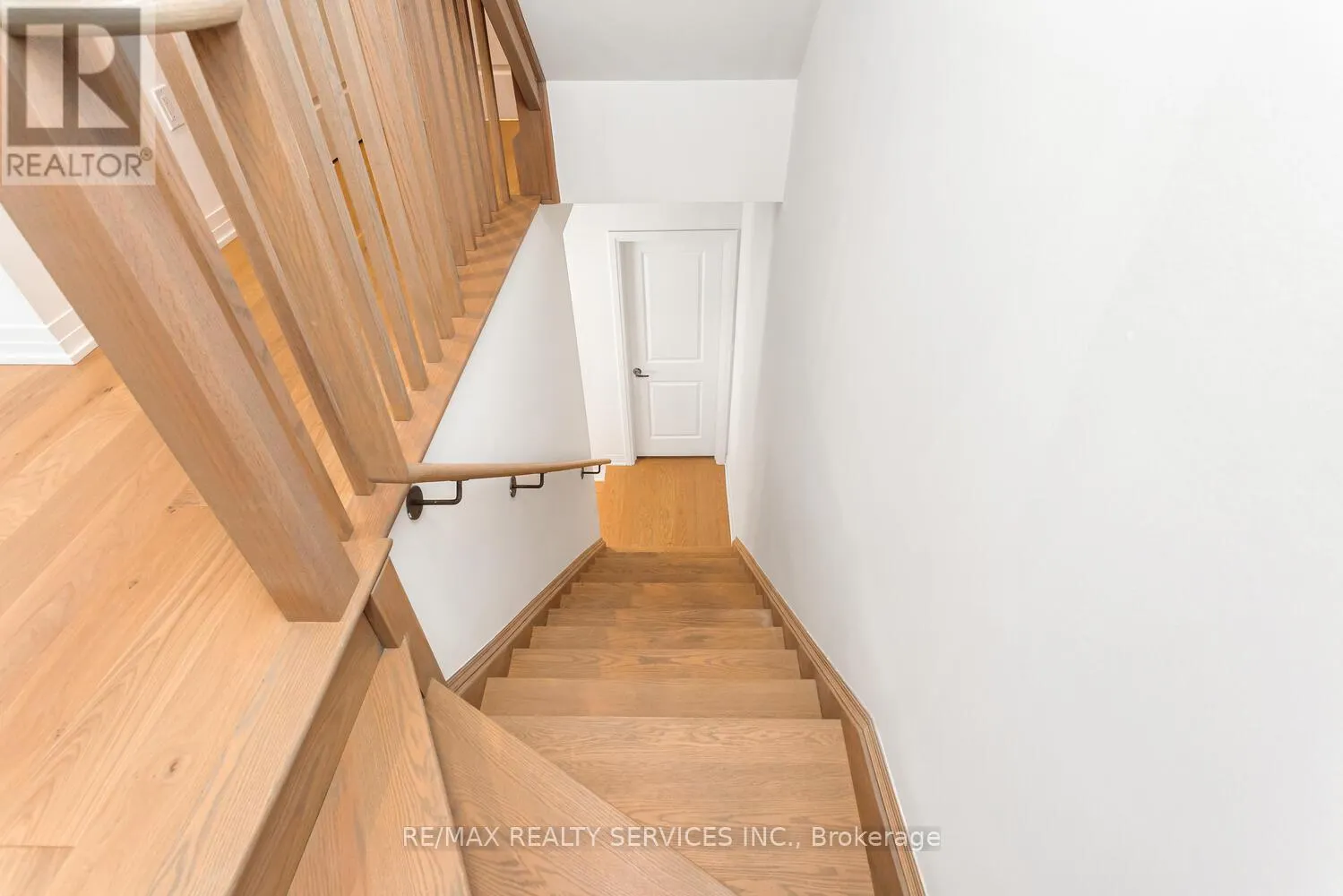 9 - 70 BAYNES WAY