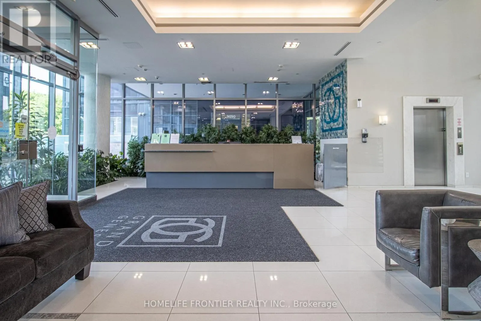 609B - 9090 YONGE STREET