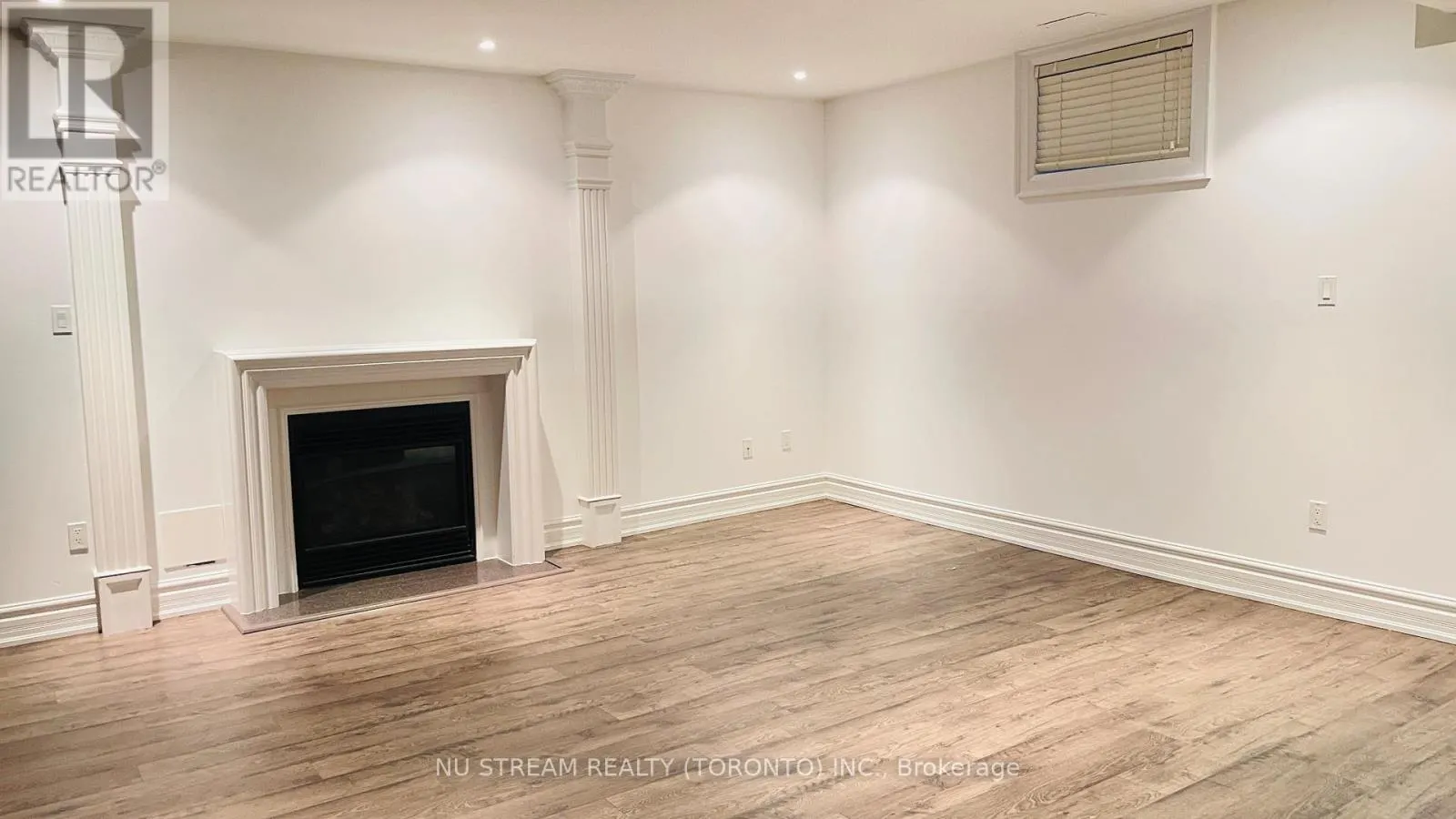 4 WILLOW CREEK DRIVE