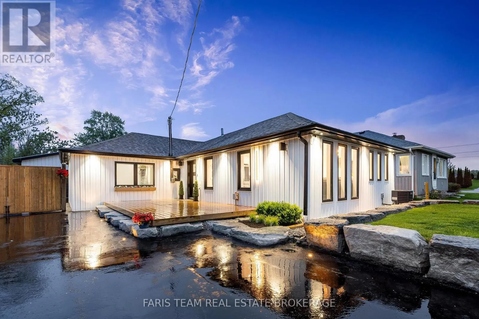 1135 POPLAR DRIVE