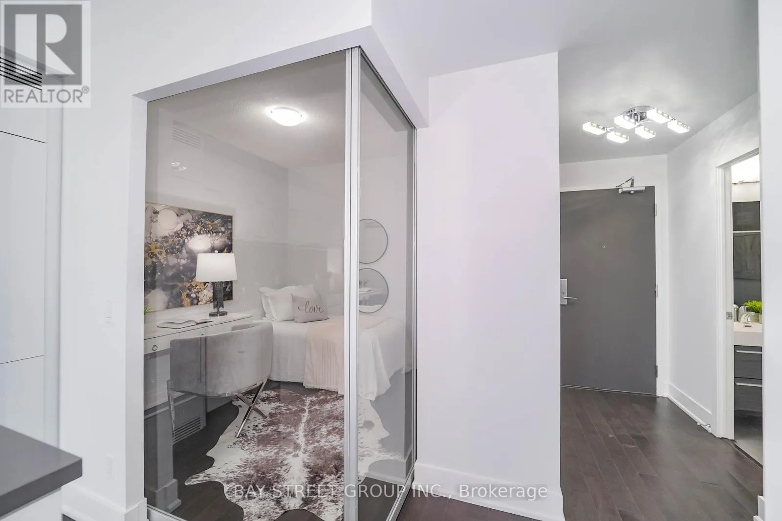 909 - 8081 BIRCHMOUNT ROAD