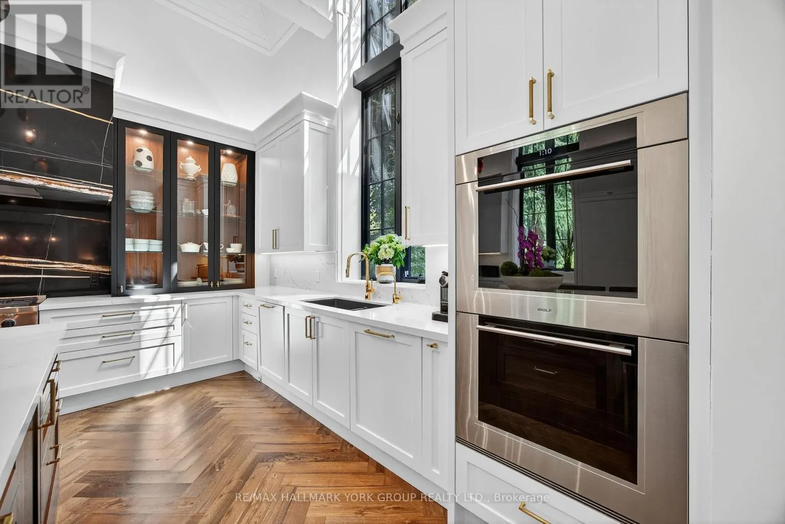 108 KENNEDY STREET W