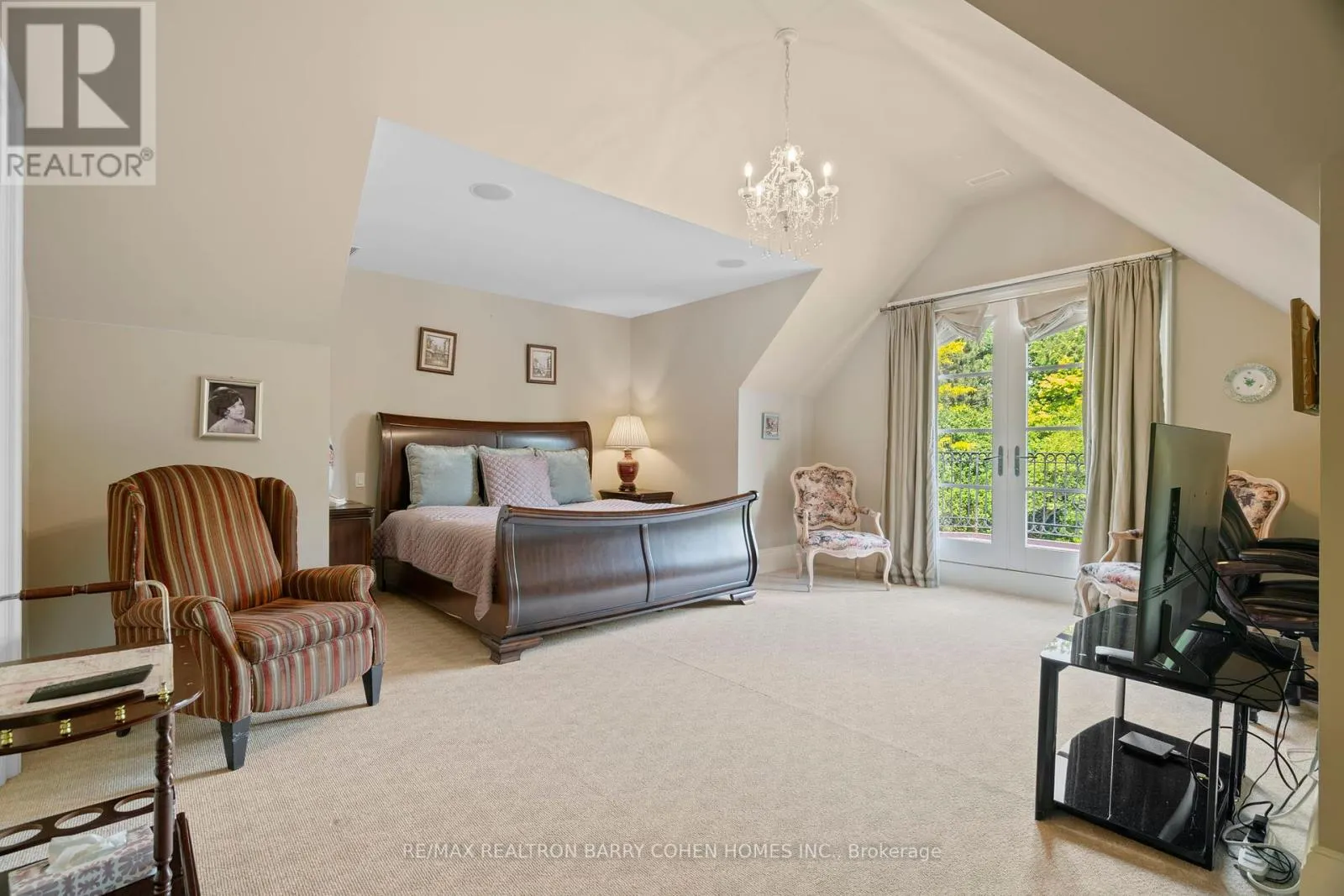 55 THORNBANK ROAD
