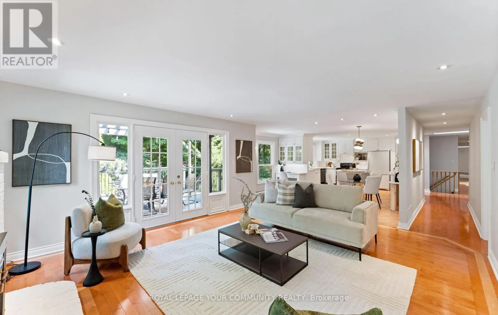 25 TILSTON GROVE