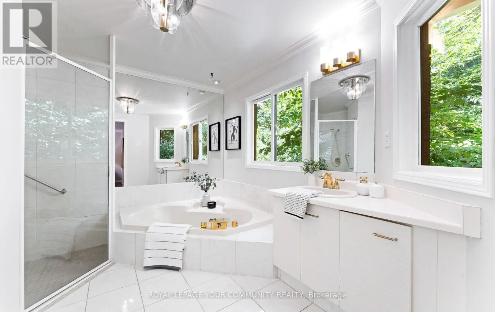 25 TILSTON GROVE
