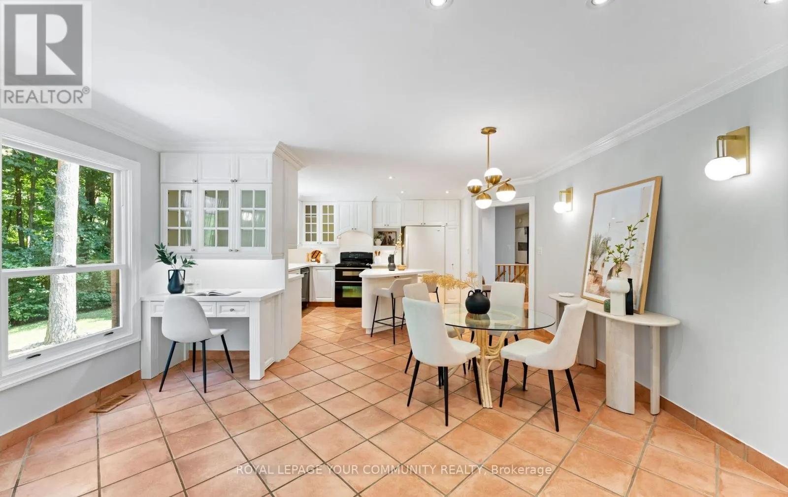 25 TILSTON GROVE