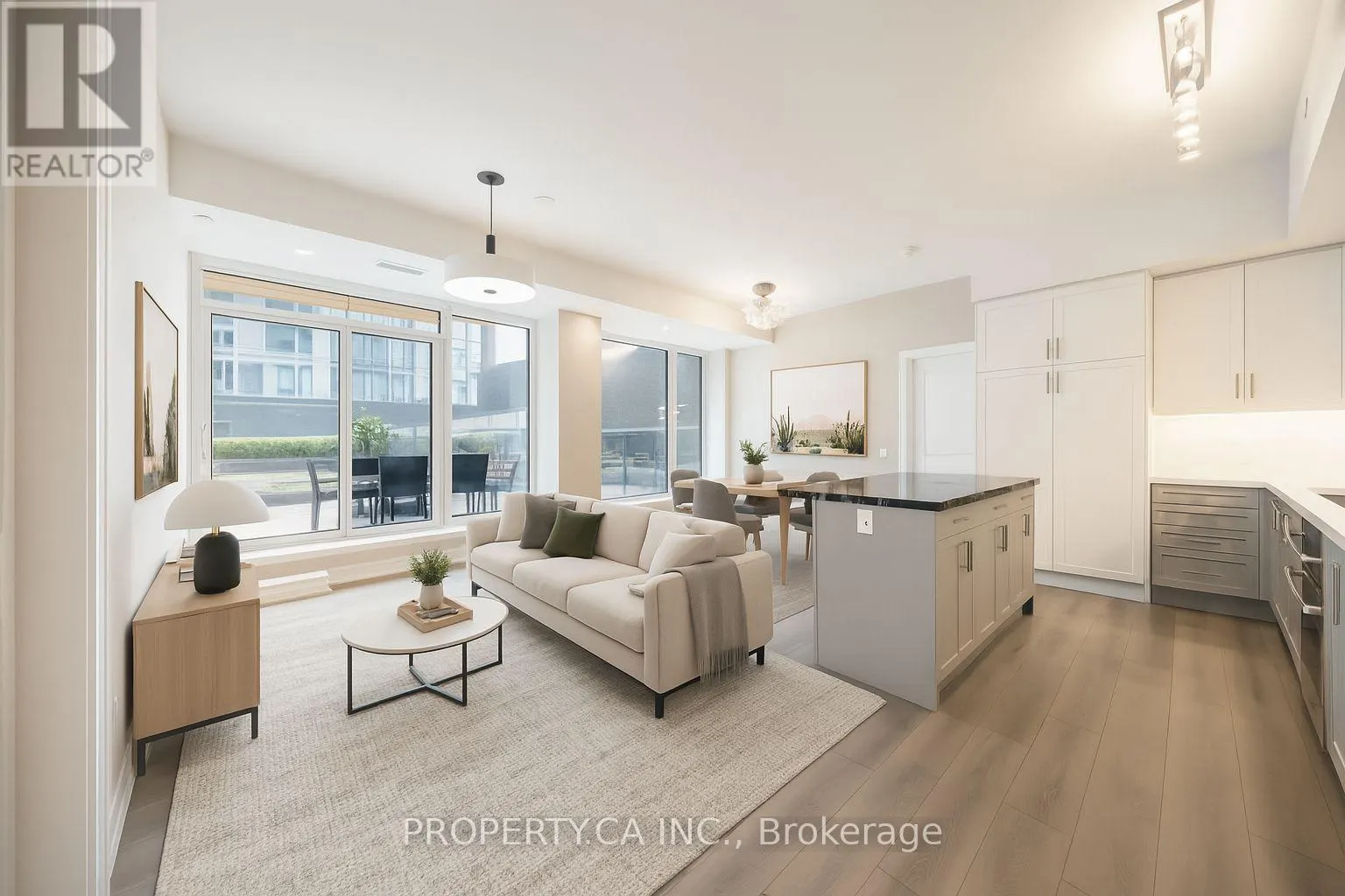 216W - 10 GATINEAU DRIVE