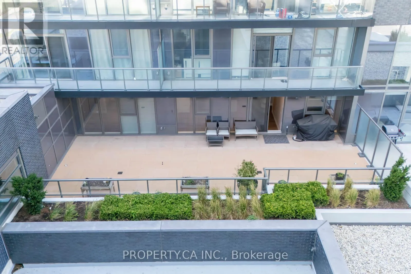 216W - 10 GATINEAU DRIVE