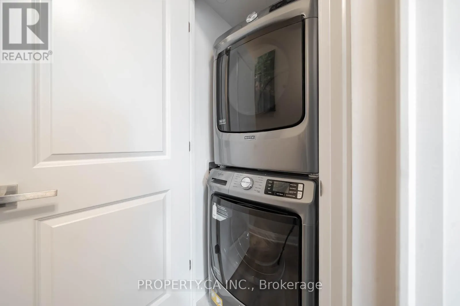 216W - 10 GATINEAU DRIVE