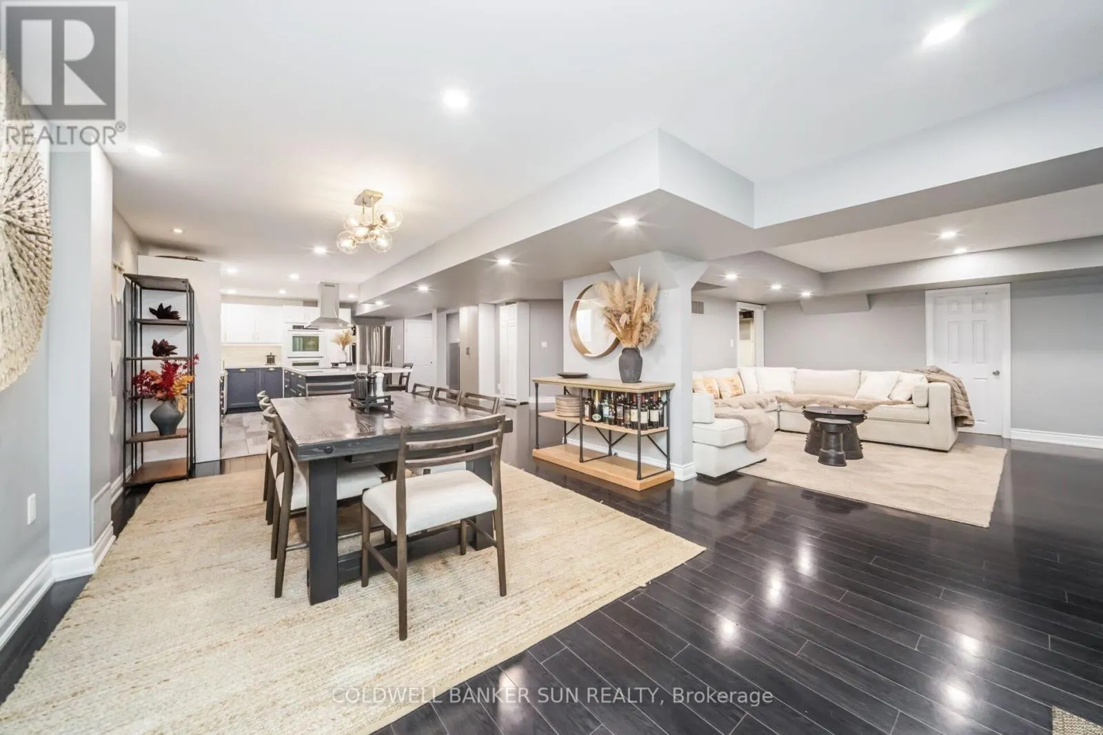 58 COPELAND CRESCENT