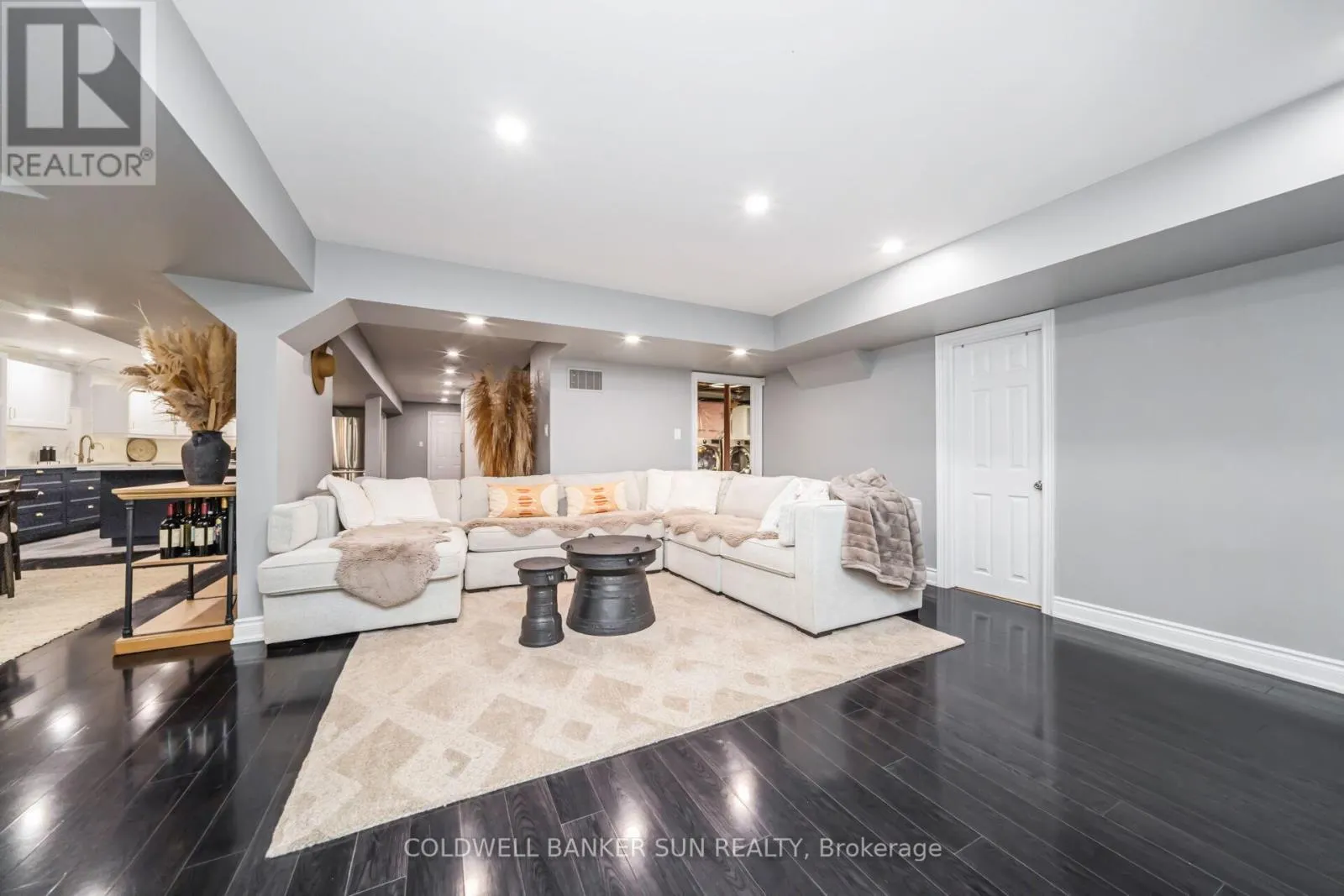 58 COPELAND CRESCENT